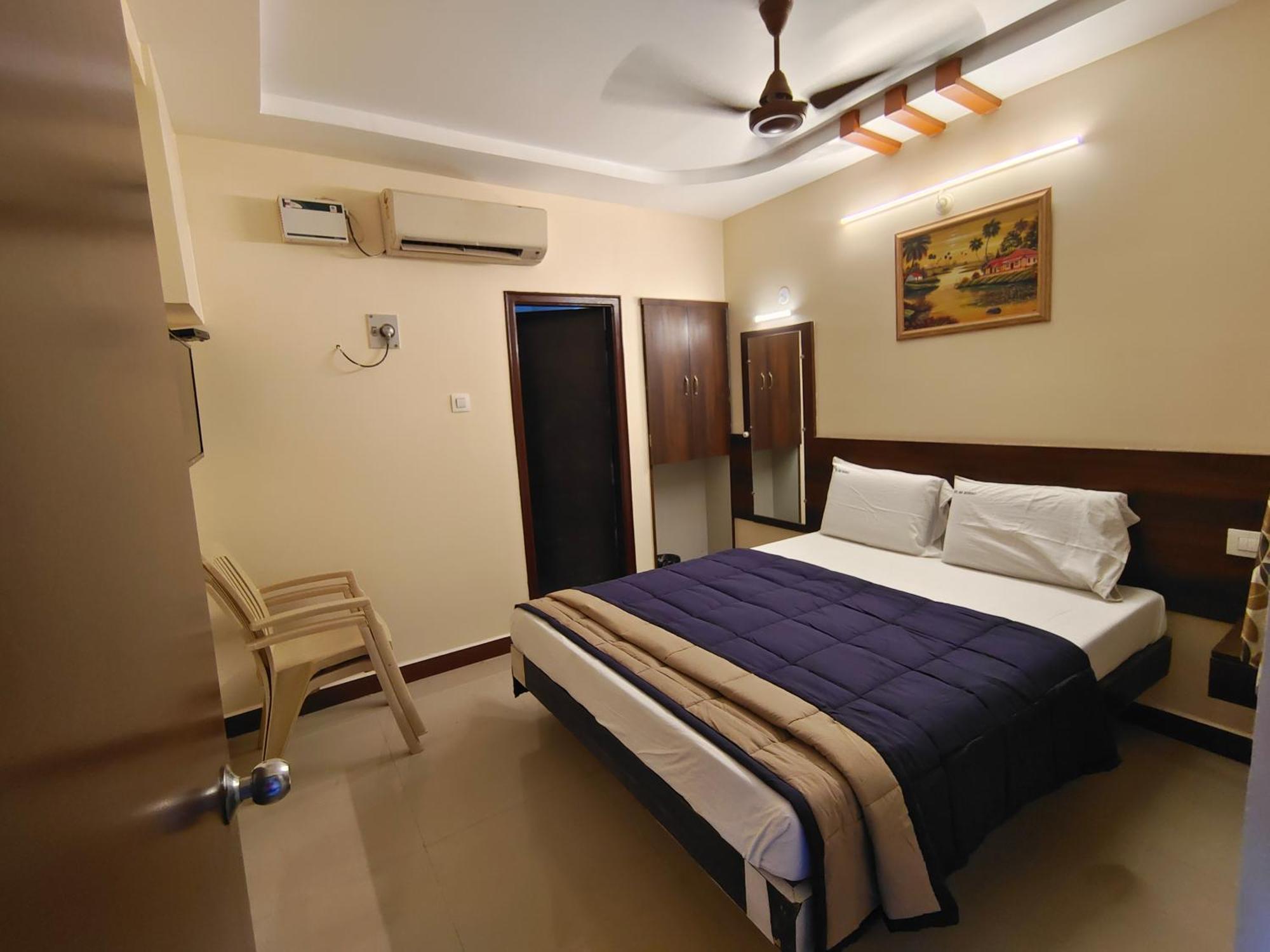 Hotel Dkr Residency Tirupati Esterno foto